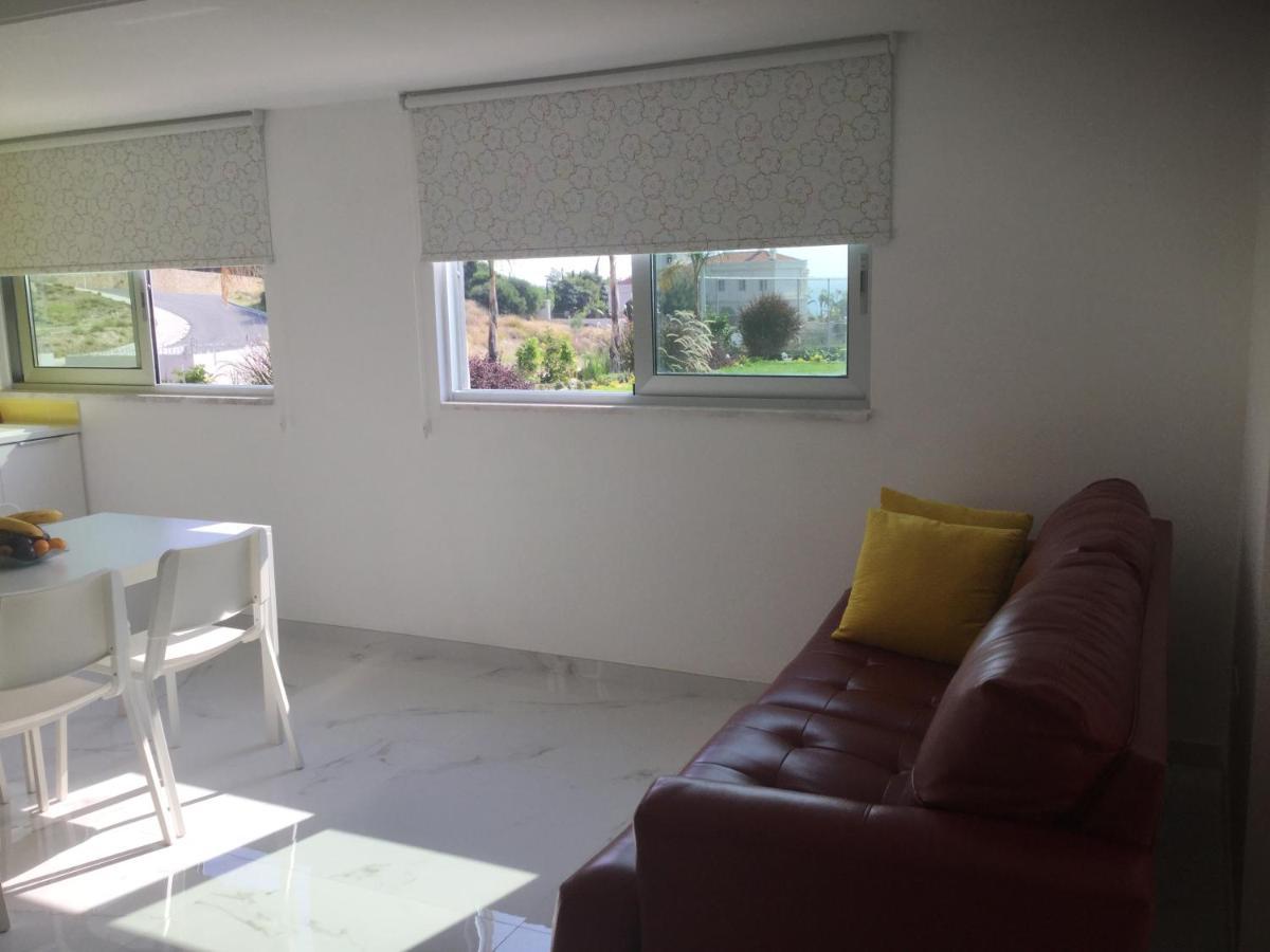 Yellow Studio Brand New Limassol Exteriör bild