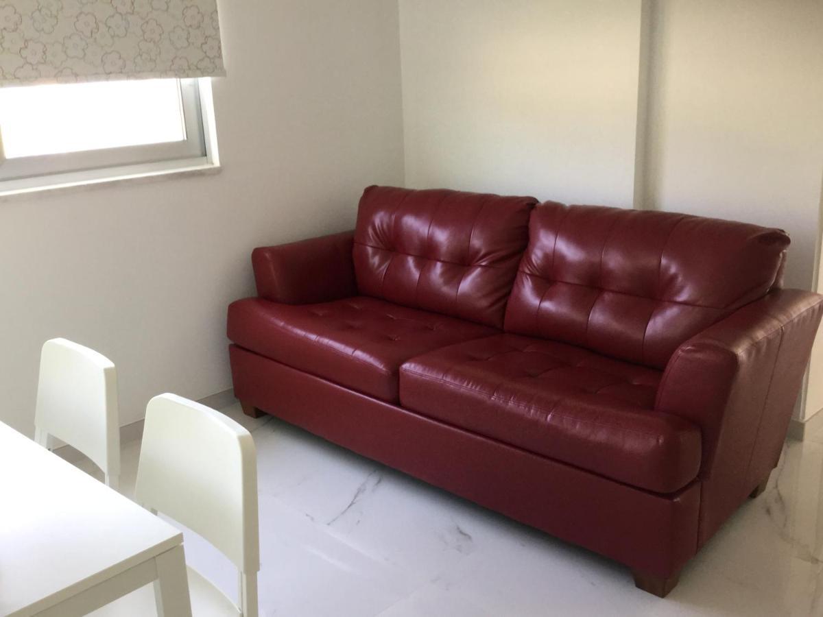 Yellow Studio Brand New Limassol Exteriör bild